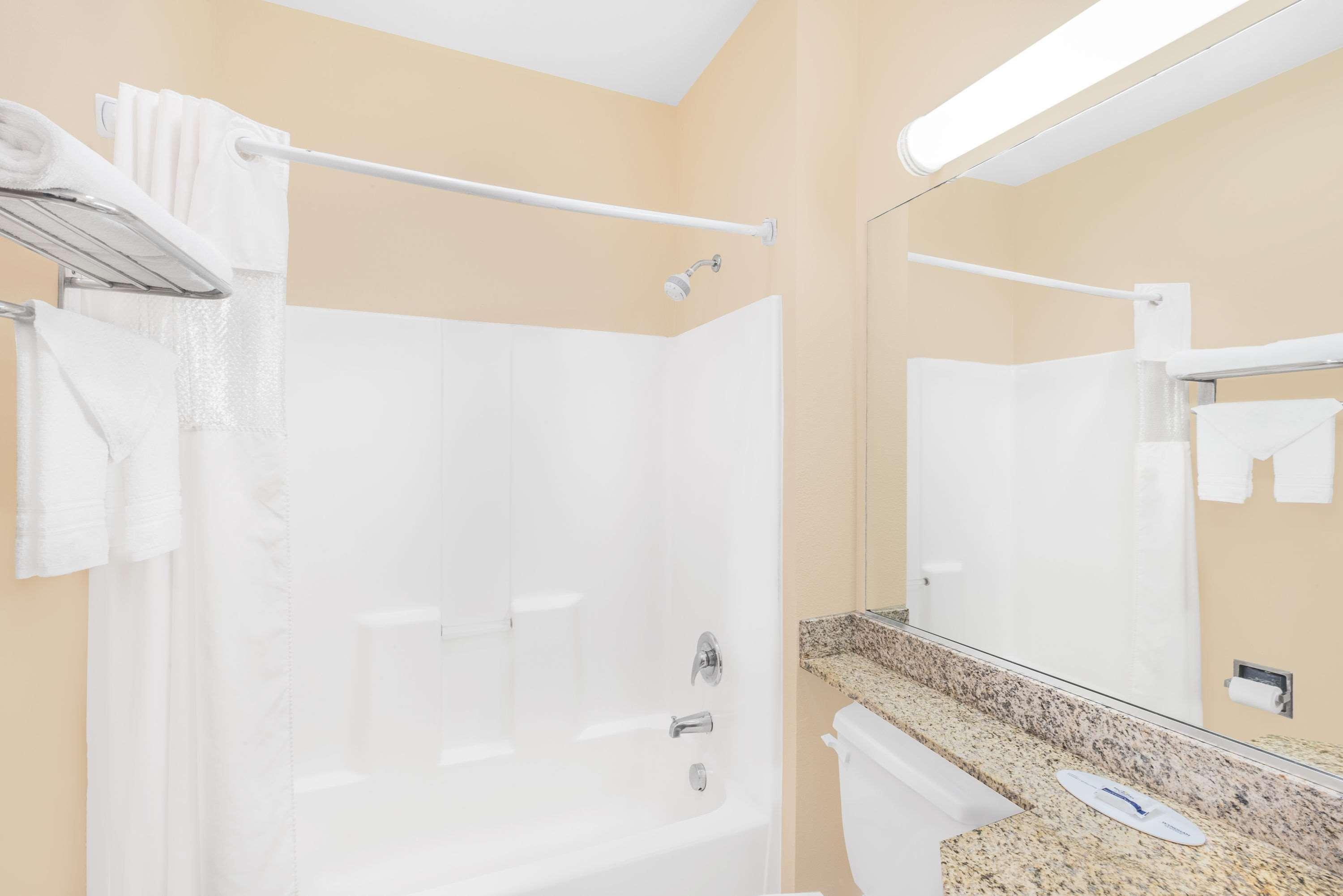 Microtel Inn & Suites By Wyndham Corpus Christi/ארנזאס פאס מראה חיצוני תמונה